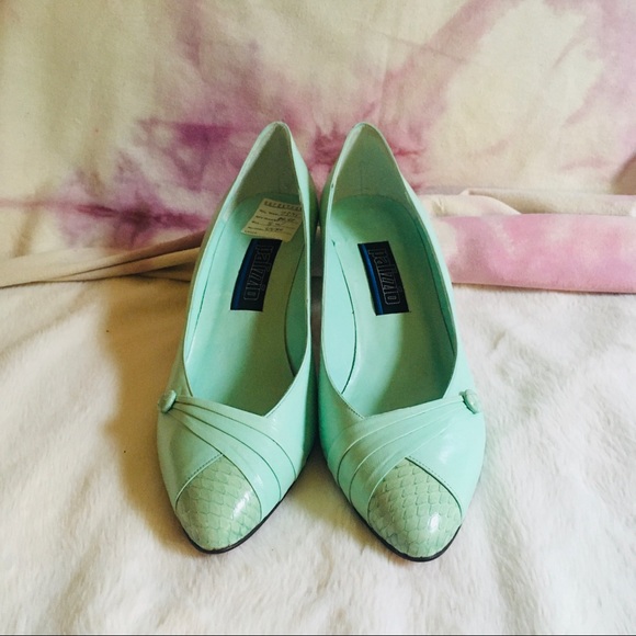 Palizzio Shoes - Vintage mint green heels